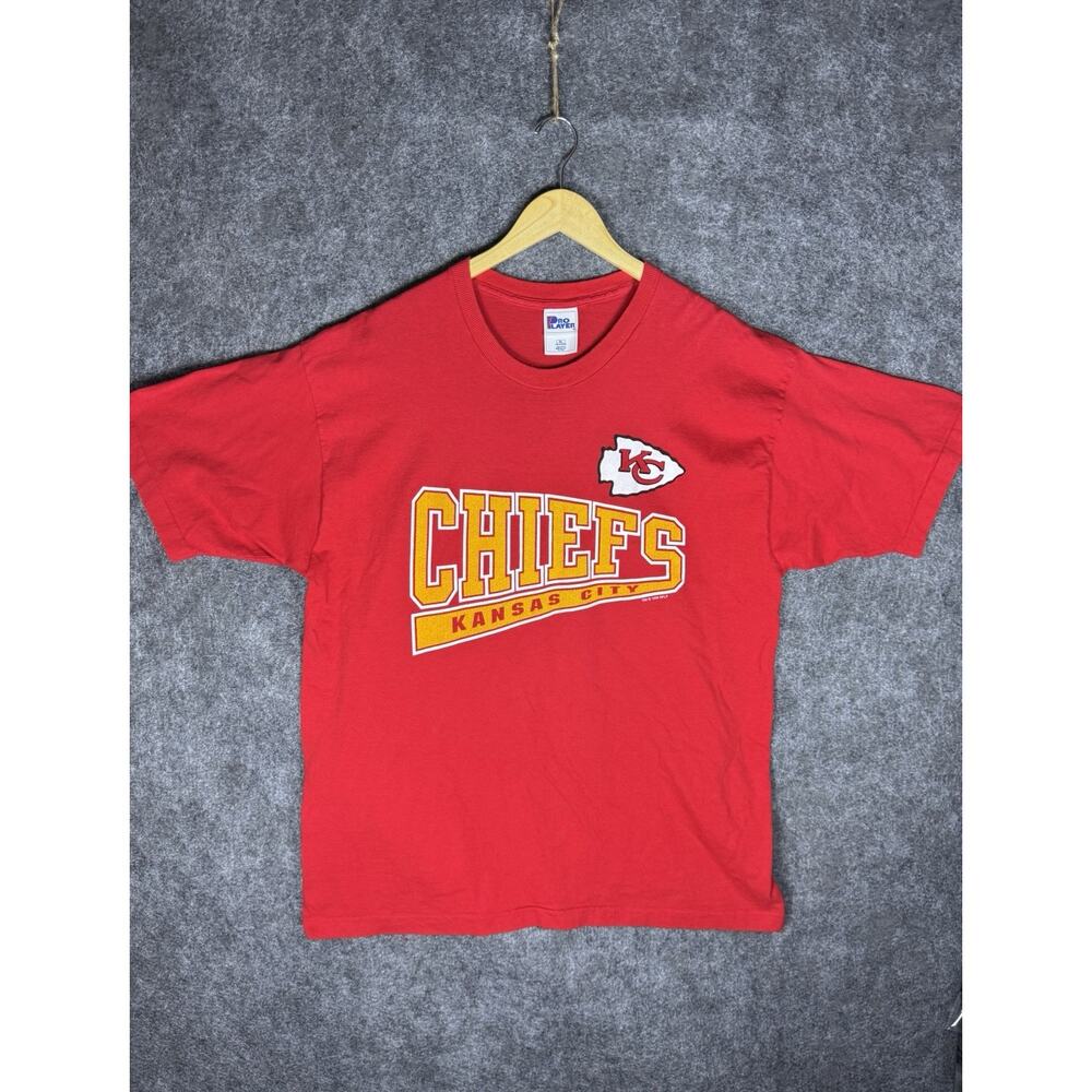 Vintage 1996 Kansas City Chiefs Pro Player NFL Football T Shirt Size XL USA